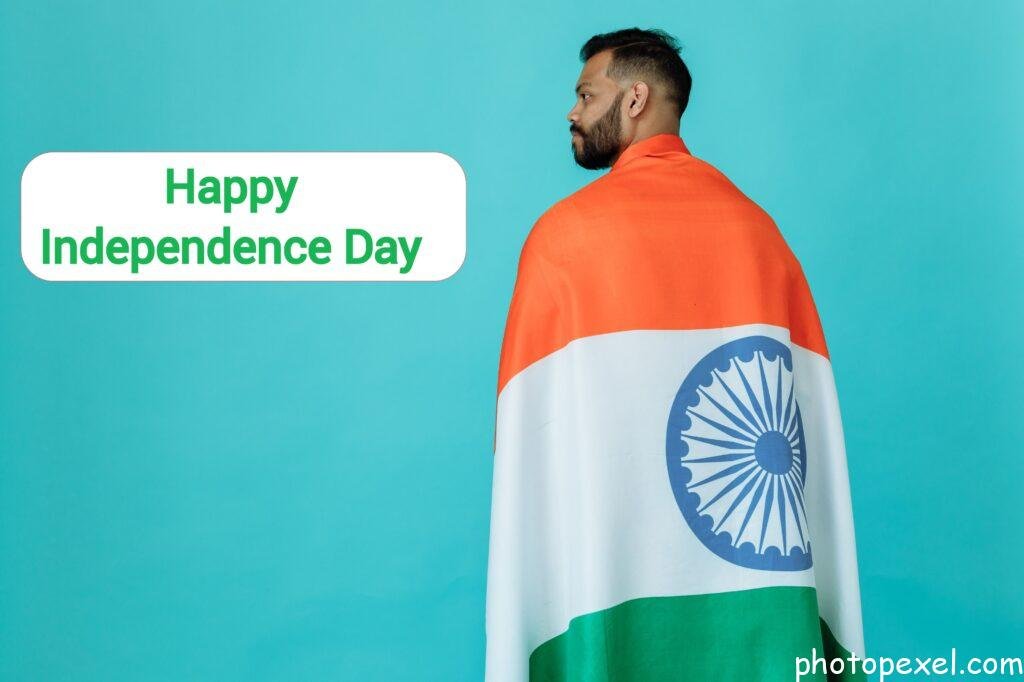 Bearded-Man-Posing-With-An-Indian-Flag-Happy-Independence-Day-Images